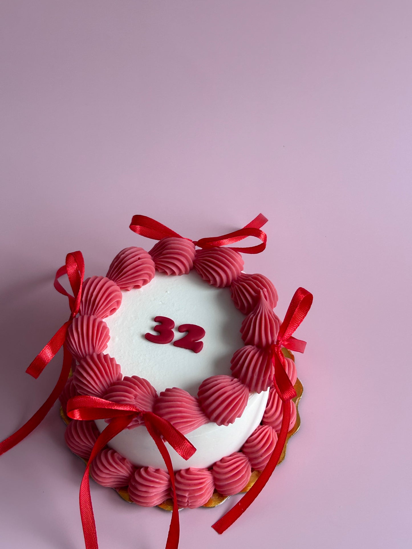 Bow Cake BYPATRI.