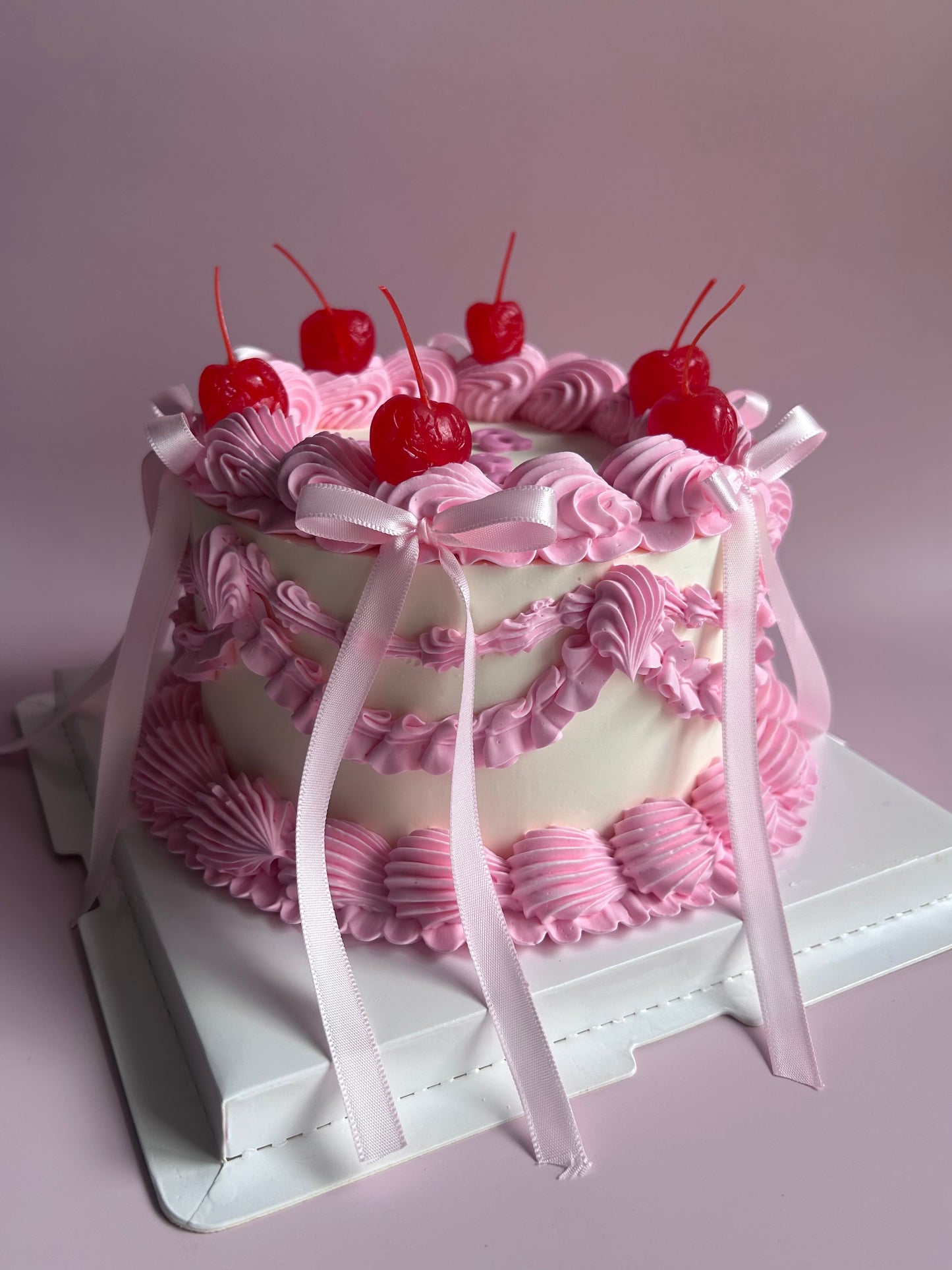 Round: Vintage Babe BYPATRI