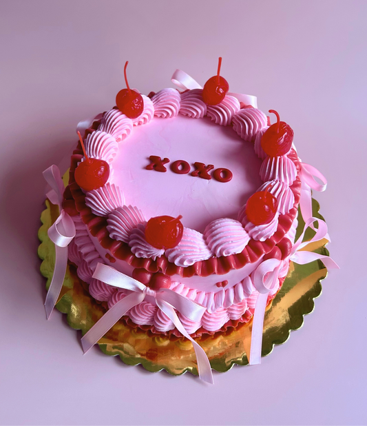 XOXO Cake BYPATRI